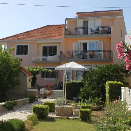 Rooms By The Sea Pasman - 8223 Bagian luar foto