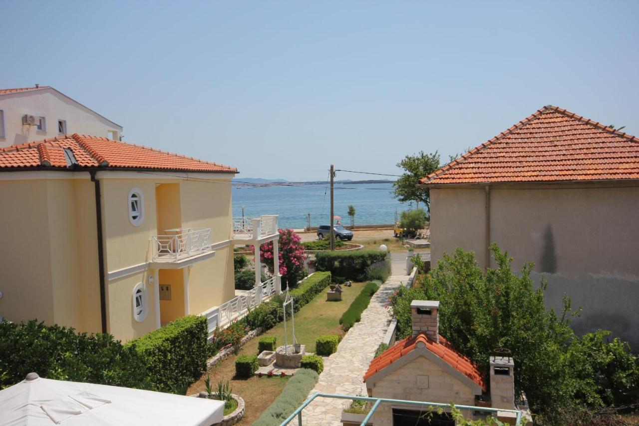 Rooms By The Sea Pasman - 8223 Bagian luar foto