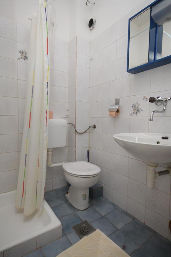 Rooms By The Sea Pasman - 8223 Bagian luar foto