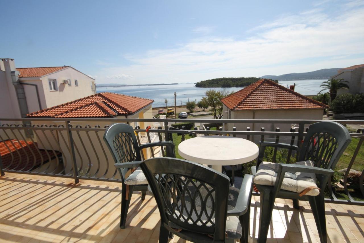 Rooms By The Sea Pasman - 8223 Bagian luar foto