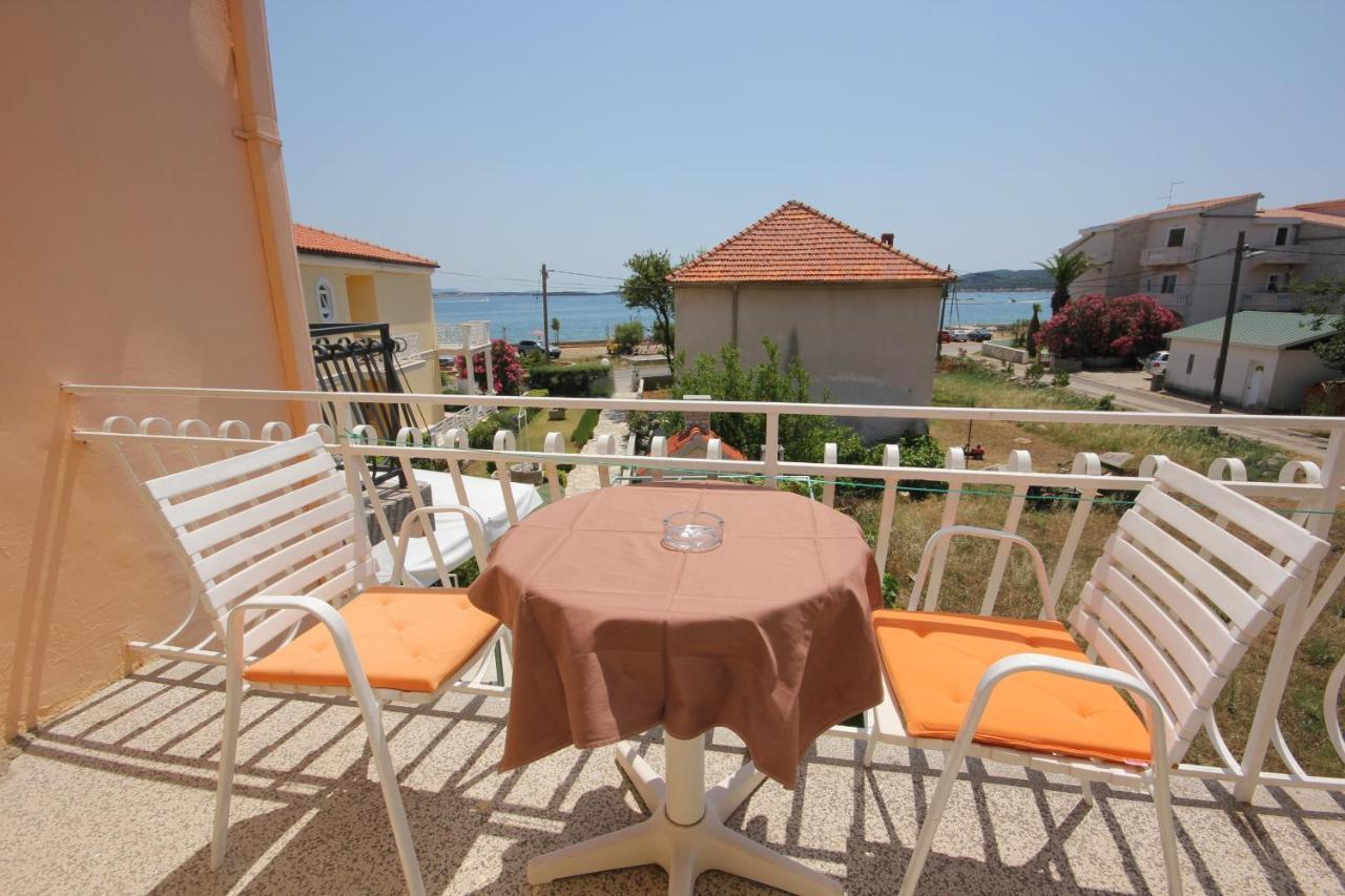 Rooms By The Sea Pasman - 8223 Bagian luar foto